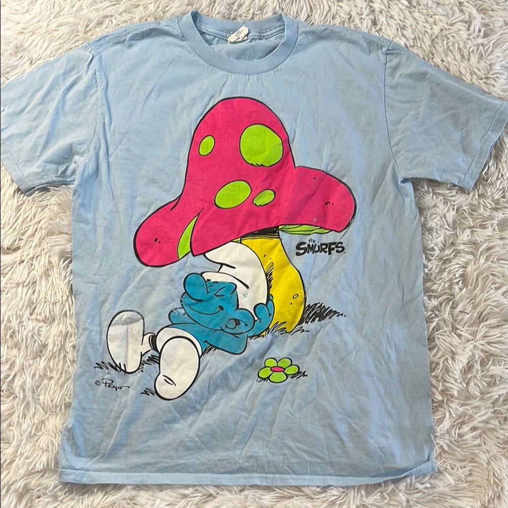 Smurfs graphic T shirt medium